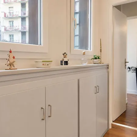 Baptiste - Lumineux Equipe • 2 Pers • Centre • Tram A Pied Appartement