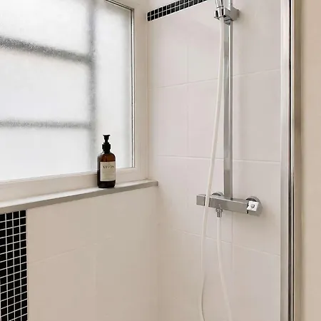 Appartement Baptiste - Lumineux Equipe • 2 Pers • Centre • Tram A Pied *