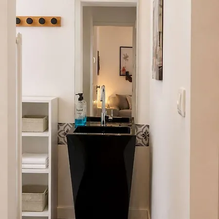 Baptiste - Lumineux Equipe • 2 Pers • Centre • Tram A Pied Appartement Grenoble